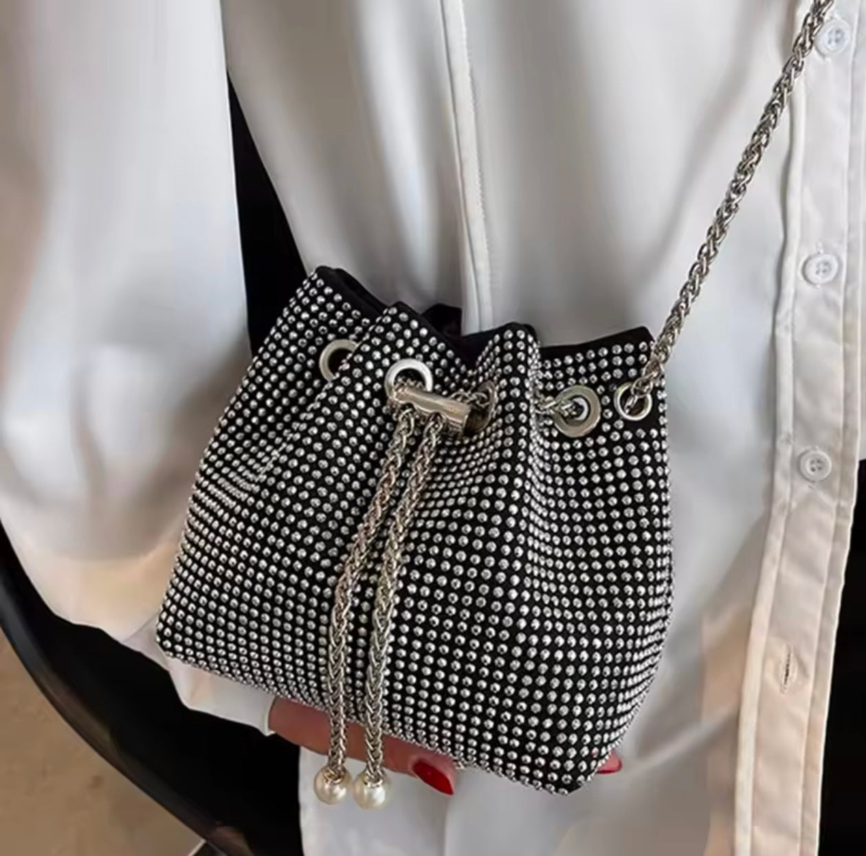 Women Fashion Diamonds Rhinestone Bucket Bags Retro Pearl Chain Ladies Shoulder Bags Shiny Small Crossbody Bags Female Handbags