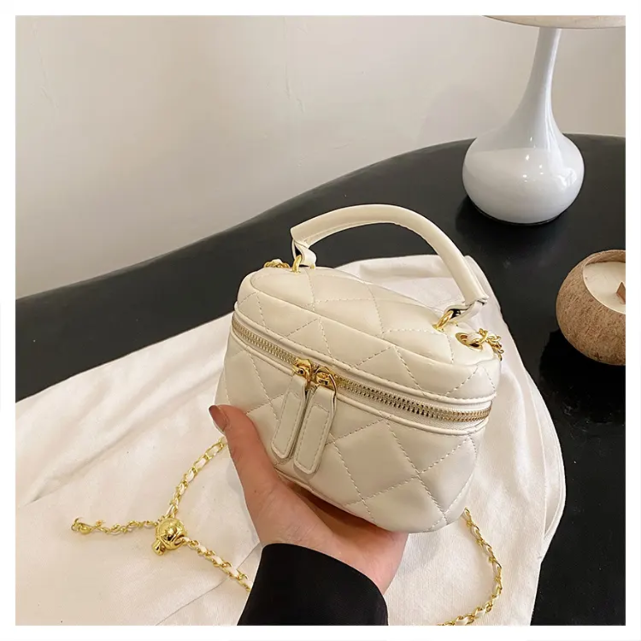 Women's Crossbody Bag with Zipper & Comfortable Handle for Daily Use