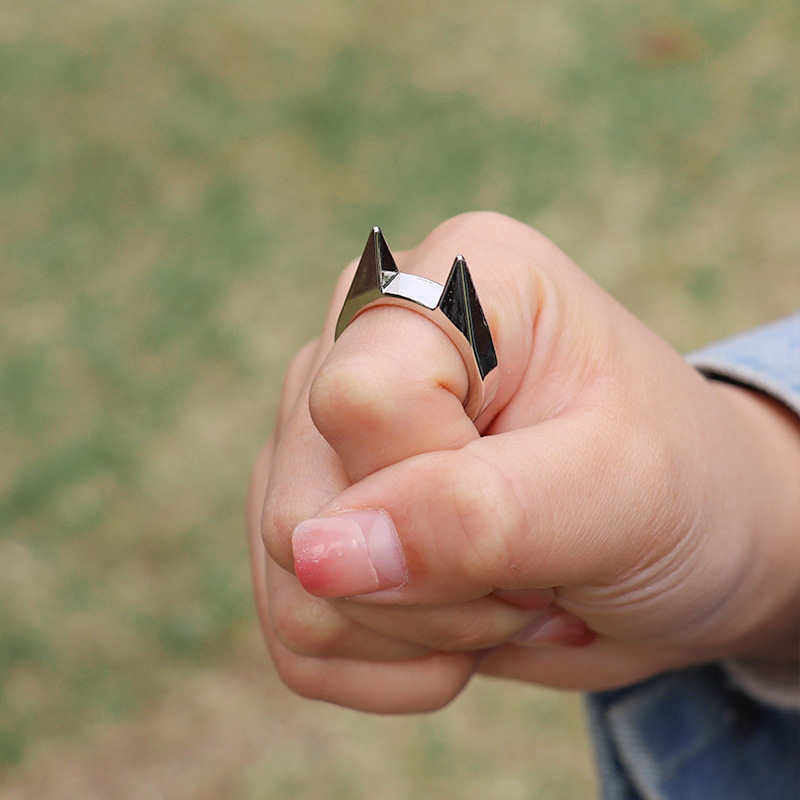 2Pcs Cat Ear Mini Stainless Steel Defensive Ring Self Defense
