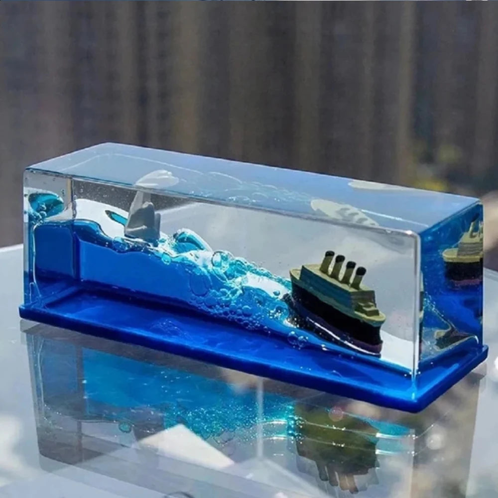 Titanic Cruise Ship Fluid Boat Office Desktop Car Decoration