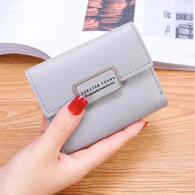 Ladies new 2023 Hot selling Short Pu leather wallet Price in Pakistan