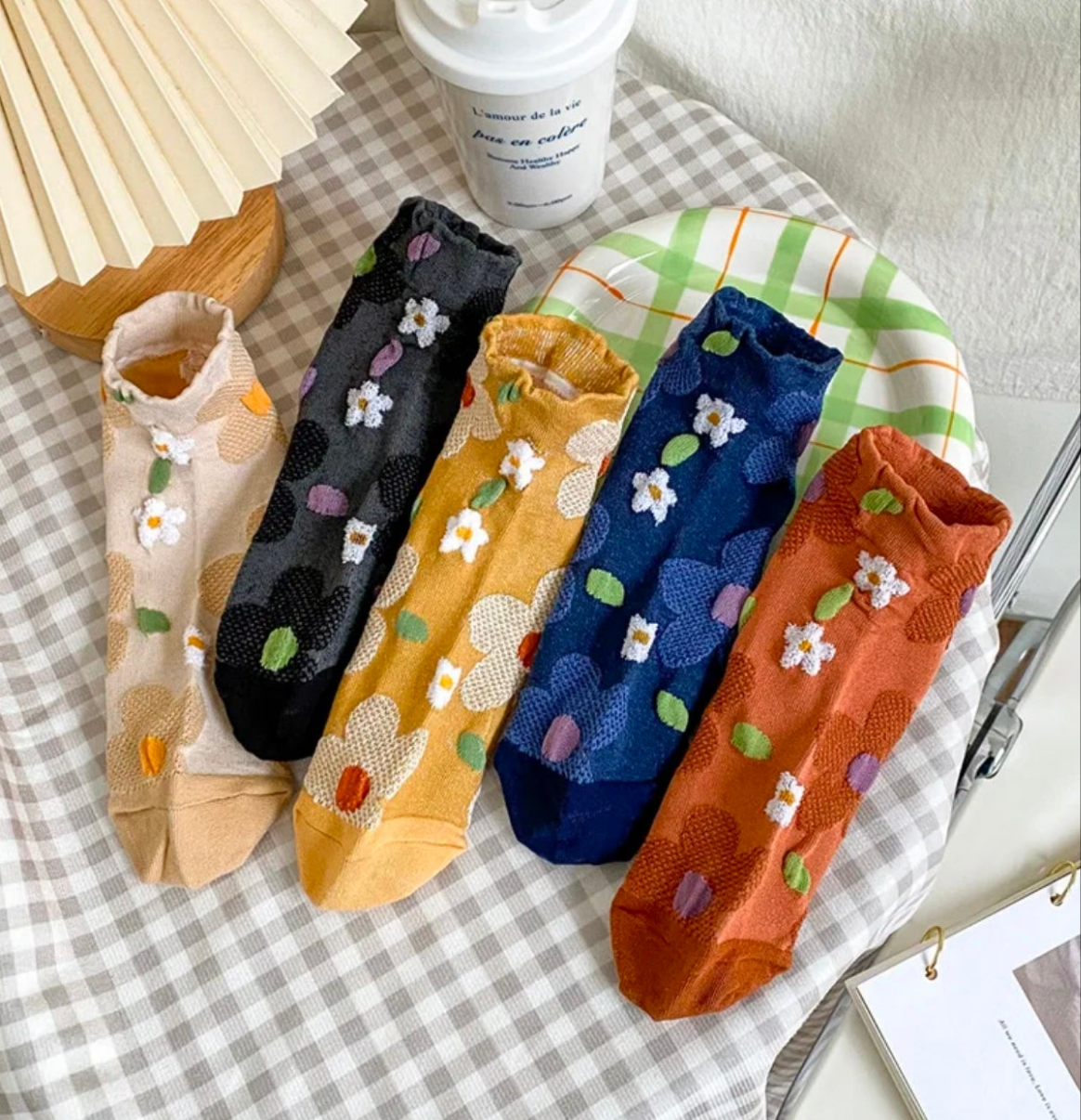 5 Pair Ladies Embroidery Cut Ankle Socks