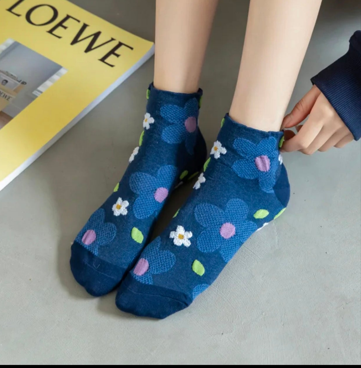 5 Pair Ladies Embroidery Cut Ankle Socks