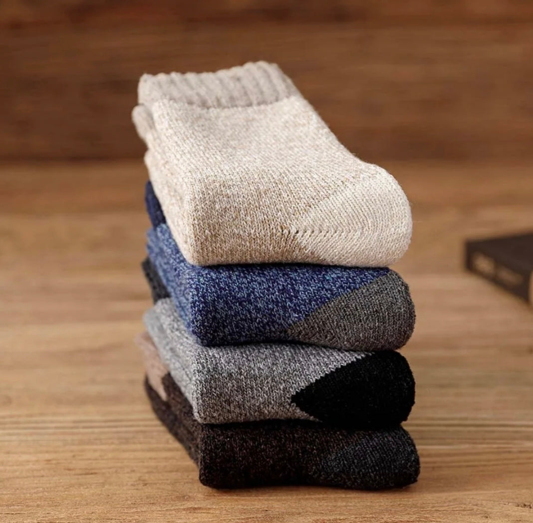 4 Pairs Wool Socks - Lot Import Warm Winter Socks High Quality For Women/Man Thermal Free Size