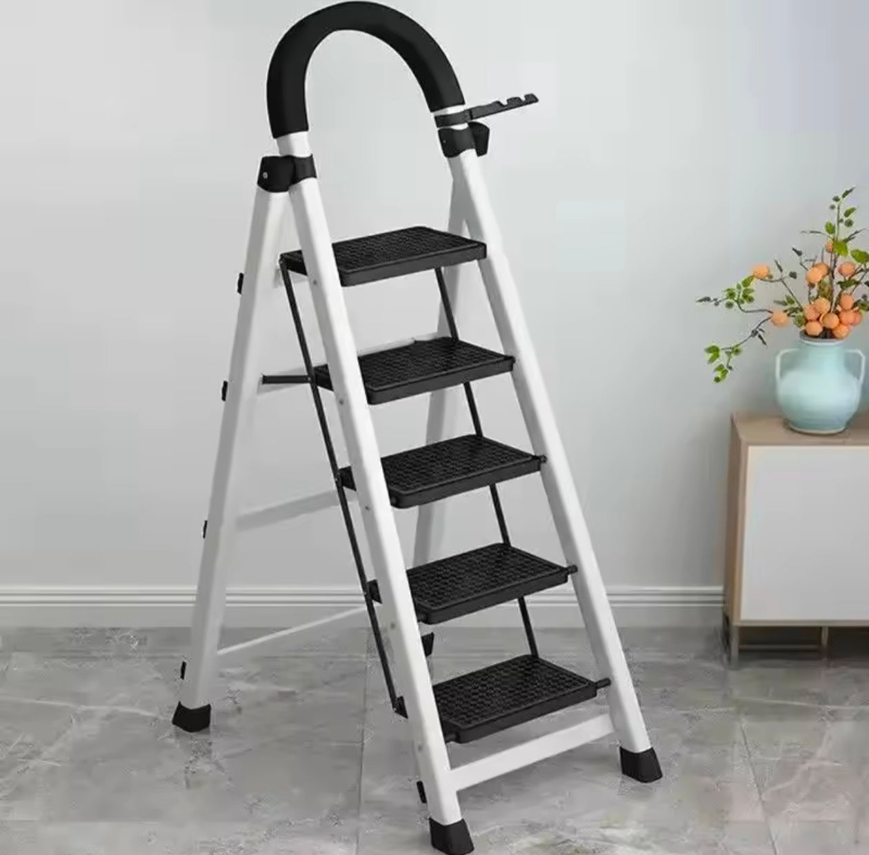 Portable folding Ladder Multifunctional Telescopic Indoor Herringbone Ladder Step