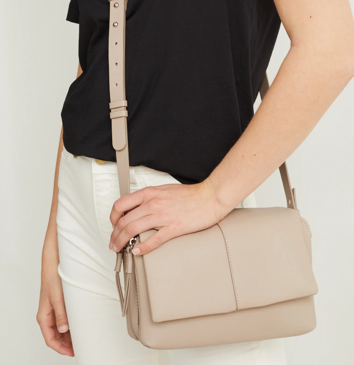 Original Leather Luxury Fashion Bag Soft Casual Shoulder Bag Medium Size