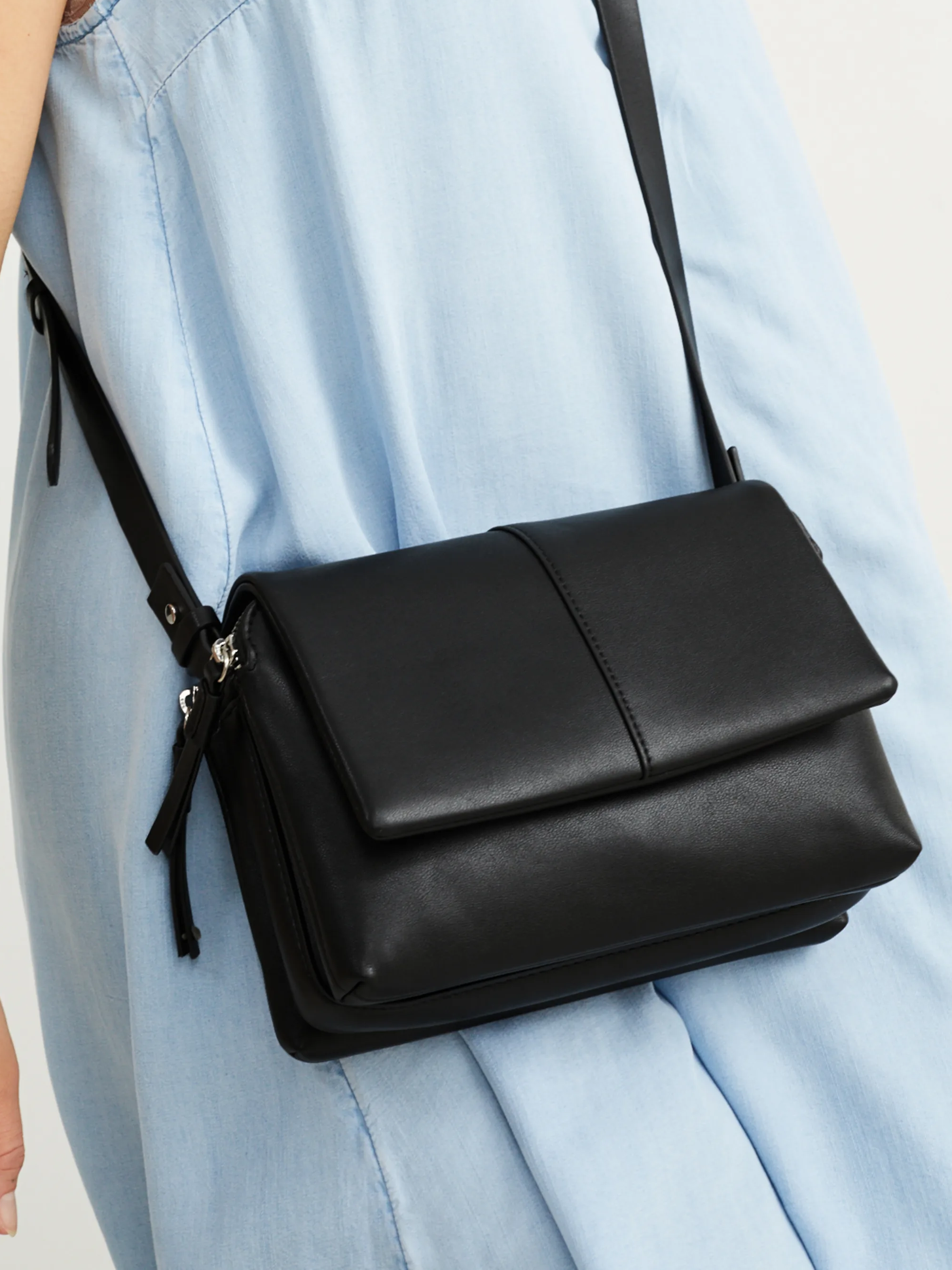 Original Leather Luxury Fashion Bag Soft Casual Shoulder Bag Medium Size