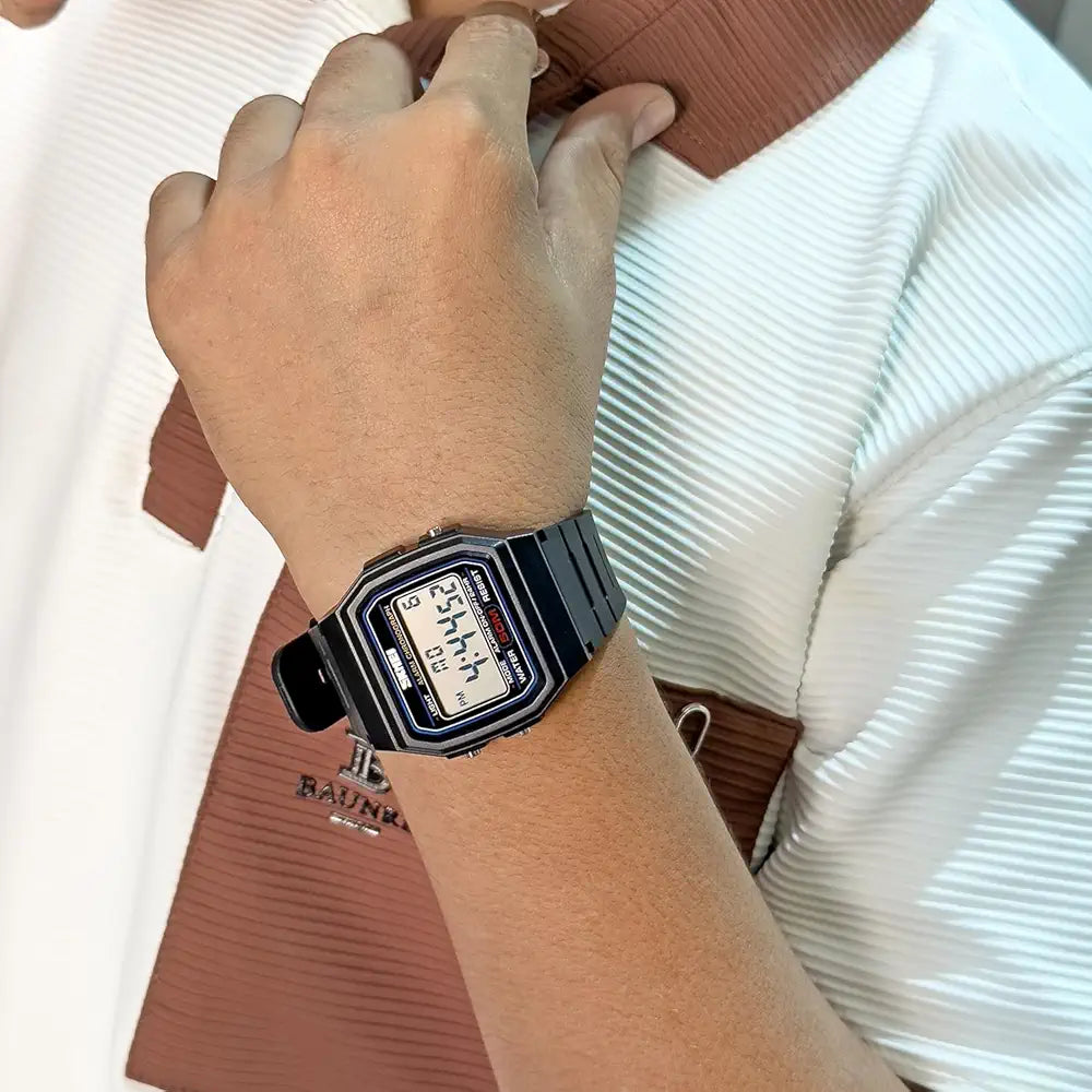 Stylish Sports Digital Watch Waterproof