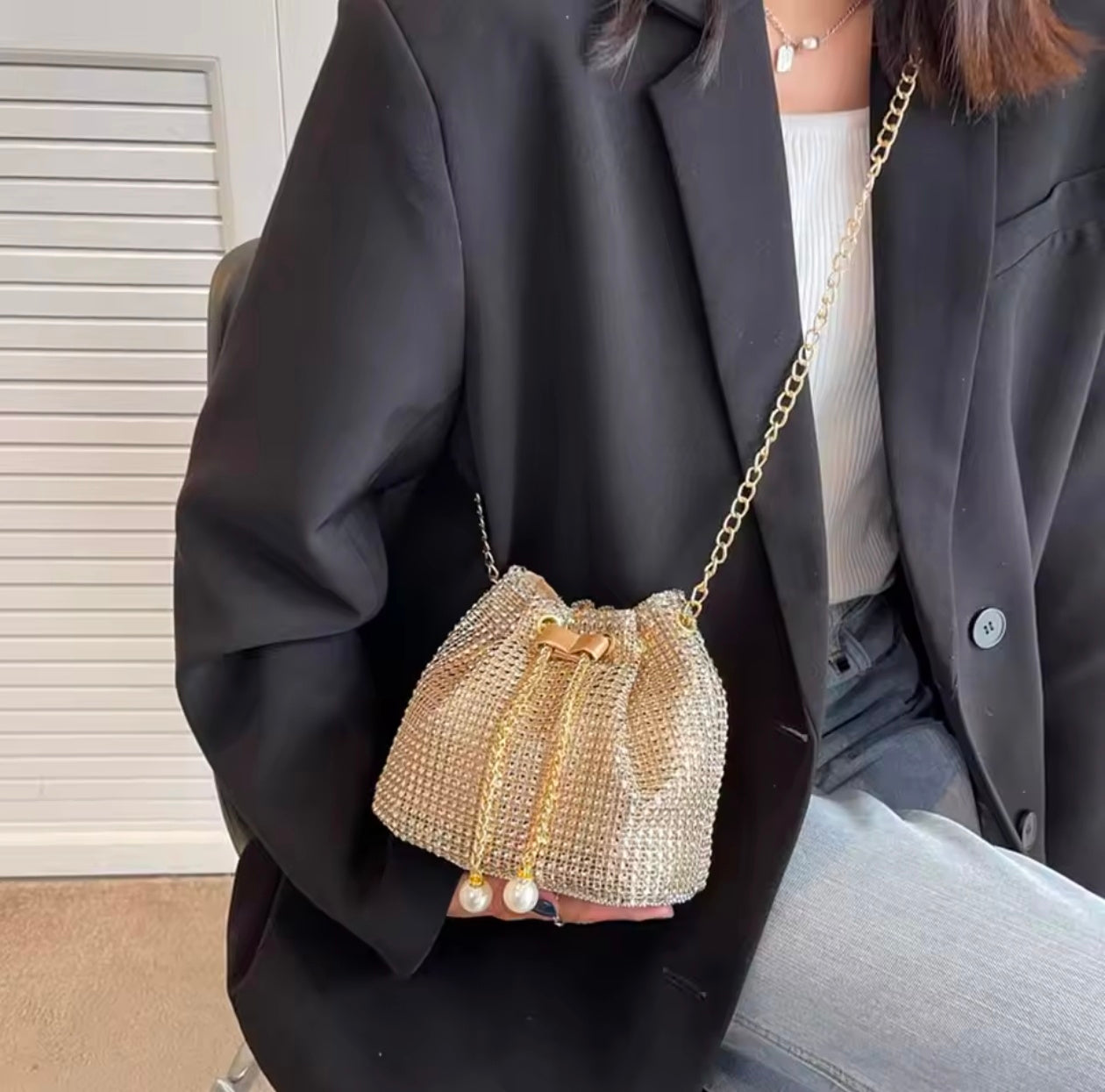 Women Fashion Diamonds Rhinestone Bucket Bags Retro Pearl Chain Ladies Shoulder Bags Shiny Small Crossbody Bags Female Handbags