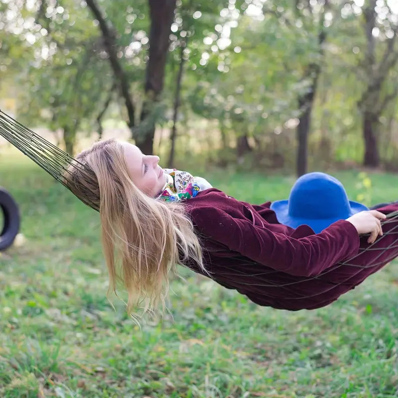 Outdoor Paracord Hammock