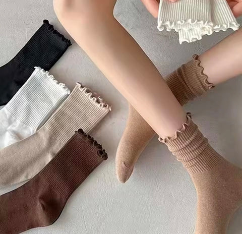 3 Pair Ruffled Mid Length Girl Women Socks