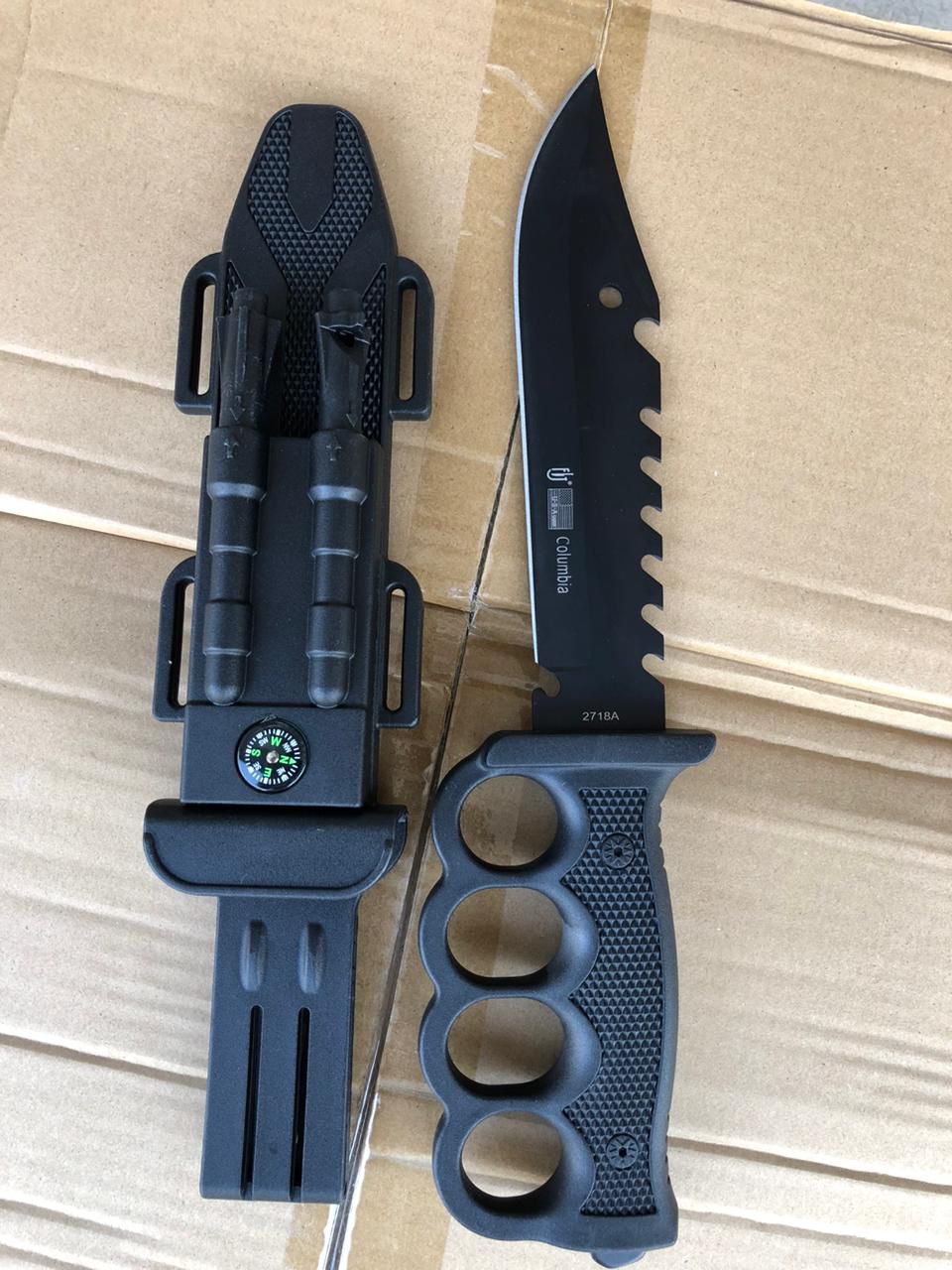 Tactical Columbia 2788A knife With Handle