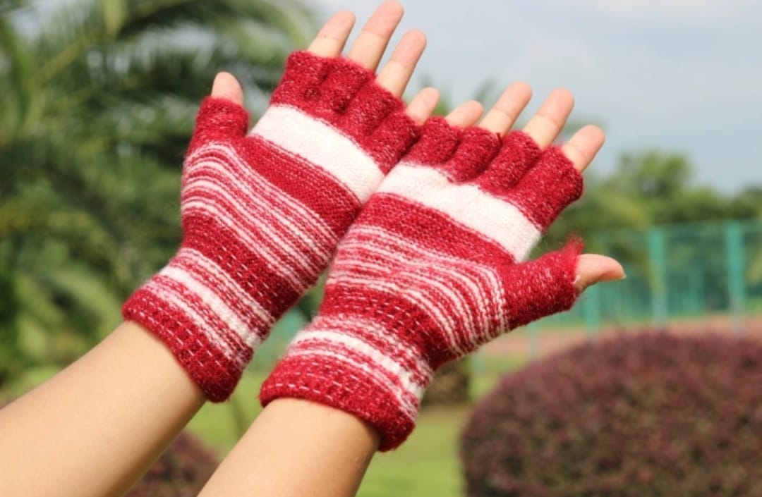 Women Winter Wool Half Finger Gloves Soft Fashionable Gloves