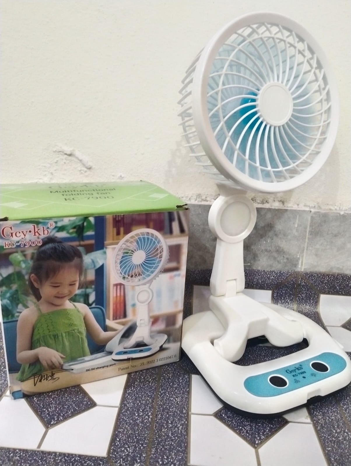Foldable Rechargeable Stand Fan with 4 speeds 360° Rotatable